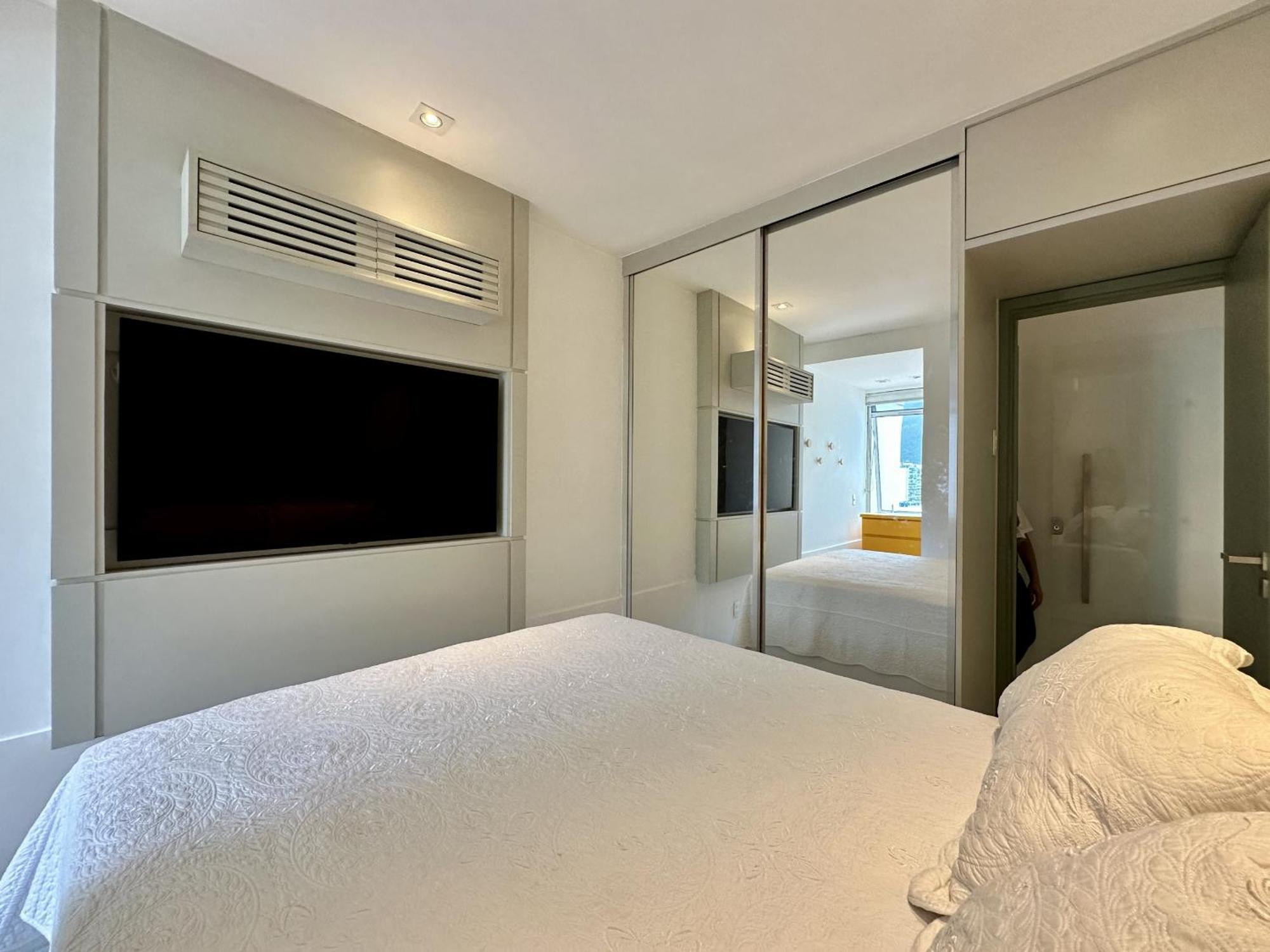 Beleza Em Cada Detalhe No Leblon Apartamento